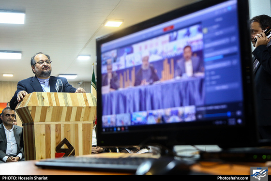 بهره برداری از پروژه کارخانه شیشه در فریمان / عکس: حسین شریعت / شهرآرا