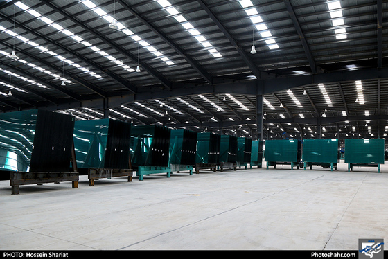 بهره برداری از پروژه کارخانه شیشه در فریمان / عکس: حسین شریعت / شهرآرا