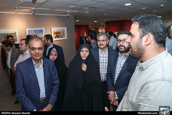 افتتاح نمایشگاه آثار هنرمندان روزنامه شهرآرا / عکس: حسین شریعت / شهرآرا