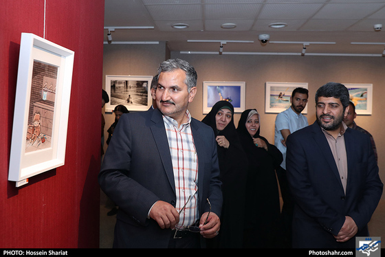 افتتاح نمایشگاه آثار هنرمندان روزنامه شهرآرا / عکس: حسین شریعت / شهرآرا