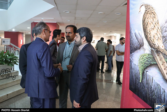 افتتاح نمایشگاه آثار هنرمندان روزنامه شهرآرا / عکس: حسین شریعت / شهرآرا