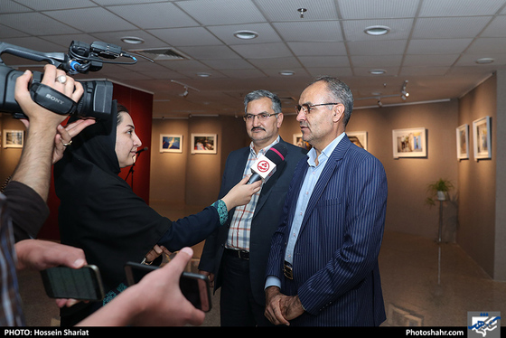 افتتاح نمایشگاه آثار هنرمندان روزنامه شهرآرا / عکس: حسین شریعت / شهرآرا