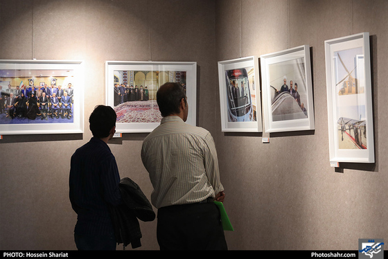 افتتاح نمایشگاه آثار هنرمندان روزنامه شهرآرا / عکس: حسین شریعت / شهرآرا