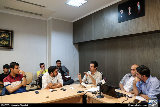 ورکشاپ عکاسی مطبوعاتی در روزنامه شهرآرا / عکس: حسین شریعت / شهرآرا