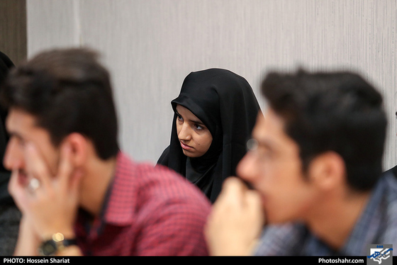 ورکشاپ عکاسی مطبوعاتی در روزنامه شهرآرا / عکس: حسین شریعت / شهرآرا