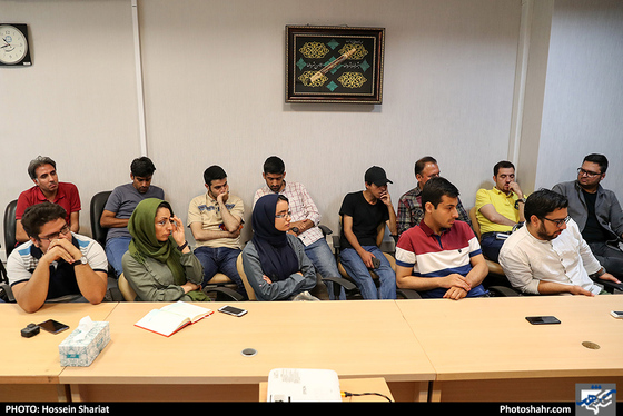 ورکشاپ عکاسی مطبوعاتی در روزنامه شهرآرا / عکس: حسین شریعت / شهرآرا