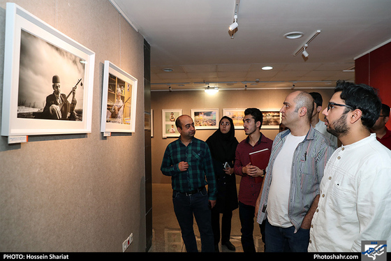 ورکشاپ عکاسی مطبوعاتی در روزنامه شهرآرا / عکس: حسین شریعت / شهرآرا