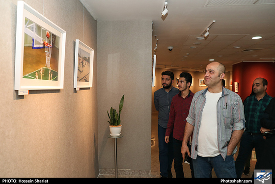 ورکشاپ عکاسی مطبوعاتی در روزنامه شهرآرا / عکس: حسین شریعت / شهرآرا