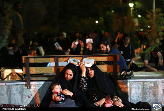 مراسم احیای شب بیست‌ویکم ماه مبارک رمضان دربهشت رضا(ع) / عکس: علی عبداللهی / شهرآرا