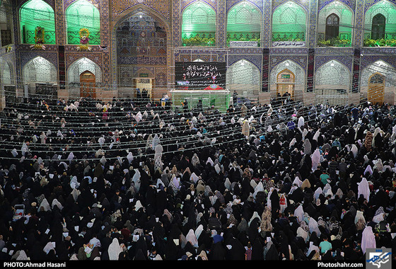 شب بیست و سوم ماه رمضان در حرم مطهر امام رضا (ع) / عکس: احمدحسنی / شهرآرا