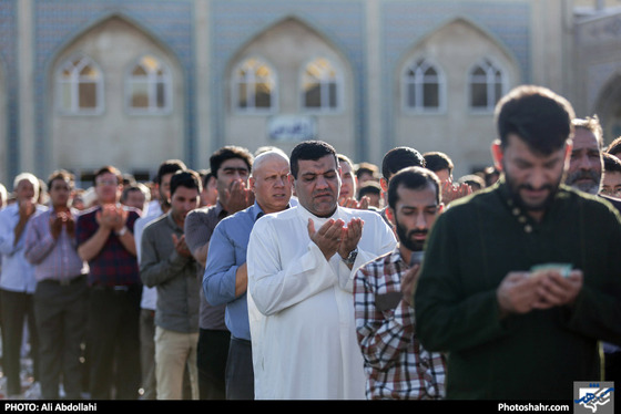 نماز عید فطر در حرم مطهر امام رضا (ع) / عکس: علی عبداللهی / شهرآرا
