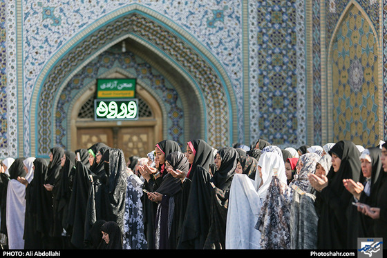 نماز عید فطر در حرم مطهر امام رضا (ع) / عکس: علی عبداللهی / شهرآرا