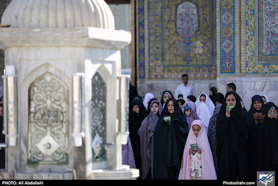 نماز عید فطر در حرم مطهر امام رضا (ع) / عکس: علی عبداللهی / شهرآرا