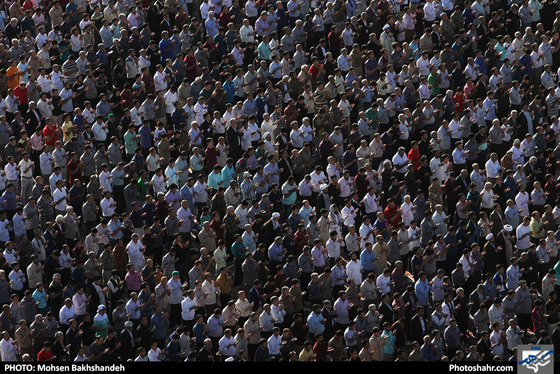 نماز عید فطر در حرم مطهر امام رضا (ع) / عکس: محسن بخشنده / شهرآرا