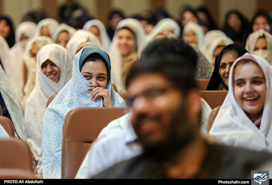 توزیع 1000سری جهیزیه اهدایی مقام معظم رهبری به نوعروسان تحت حمایت کمیته امداد / عکس: علی عبداللهی/ شهرآرا