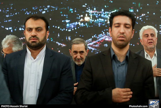 مراسم اهدای مدال های تیم ربوکاپ دانشگاه آزاد اسلامی به آستان قدس رضوی / عکس: حسین شریعت / شهرآرا