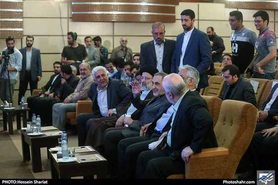 مراسم اهدای مدال های تیم ربوکاپ دانشگاه آزاد اسلامی به آستان قدس رضوی / عکس: حسین شریعت / شهرآرا