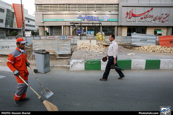 اولین روز تغییر ساعت اداری / عکس: حسین شریعت / شهرآرا