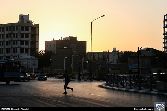 اولین روز تغییر ساعت اداری / عکس: حسین شریعت / شهرآرا