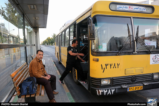 اولین روز تغییر ساعت اداری / عکس: حسین شریعت / شهرآرا