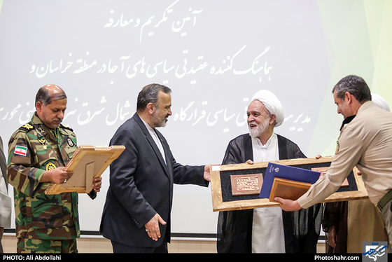 مراسم تکریم ومعارفه مدیریت عقیدتی سیاسی قرارگاه منطقه ای شمال شرق / عکس: علی عبداللهی / شهرآرا