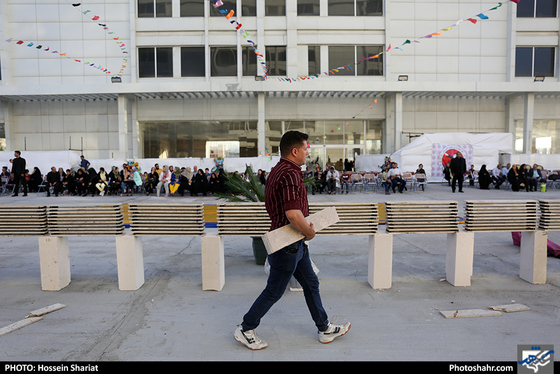 تست ثبت رکورد جهانی شکستن سنگ با دست / عکس: حسین شریعت / شهرآرا