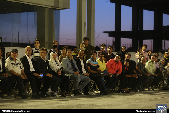 تست ثبت رکورد جهانی شکستن سنگ با دست / عکس: حسین شریعت / شهرآرا