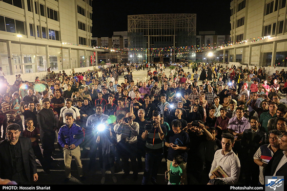 تست ثبت رکورد جهانی شکستن سنگ با دست / عکس: حسین شریعت / شهرآرا