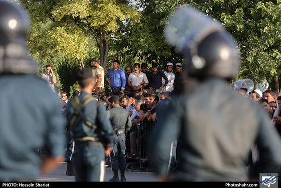 اجرای حکم قصاص نفس دو قاتل کودک آزار در مشهد / عکس: حسین شریعت / شهرآرا