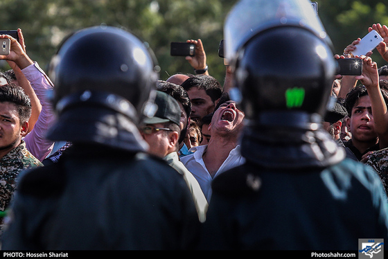 اجرای حکم قصاص نفس دو قاتل کودک آزار در مشهد / عکس: حسین شریعت / شهرآرا