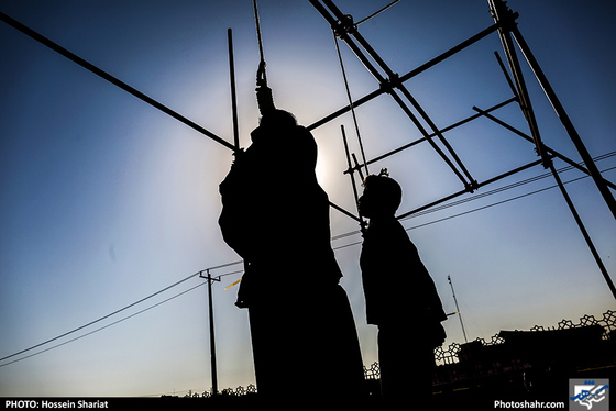 اجرای حکم قصاص نفس دو قاتل کودک آزار در مشهد / عکس: حسین شریعت / شهرآرا