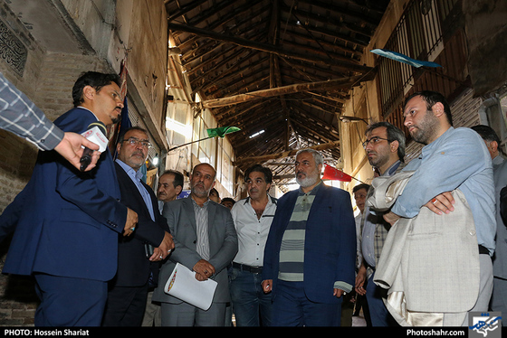 بازدید جمعی از مدیران رسانه های کشور از بافت اطراف حرم / عکس: حسین شریعت / شهرآرا