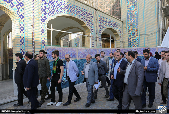 بازدید جمعی از مدیران رسانه های کشور از بافت اطراف حرم / عکس: حسین شریعت / شهرآرا