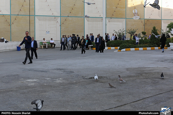 بازدید جمعی از مدیران رسانه های کشور از بافت اطراف حرم / عکس: حسین شریعت / شهرآرا