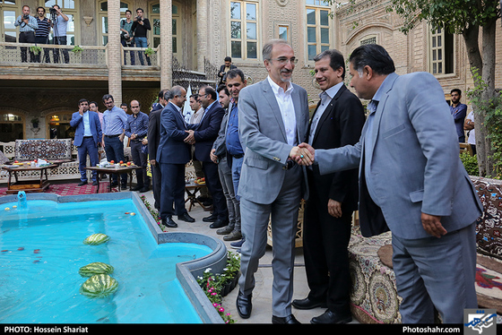 دیدار شهردار مشهد با جمعی از مدیران رسانه های کشور / عکس: حسین شریعت / شهرآرا