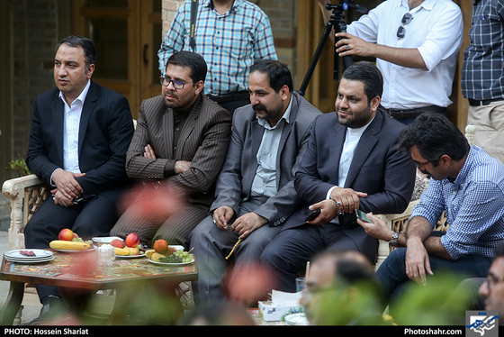 دیدار شهردار مشهد با جمعی از مدیران رسانه های کشور / عکس: حسین شریعت / شهرآرا