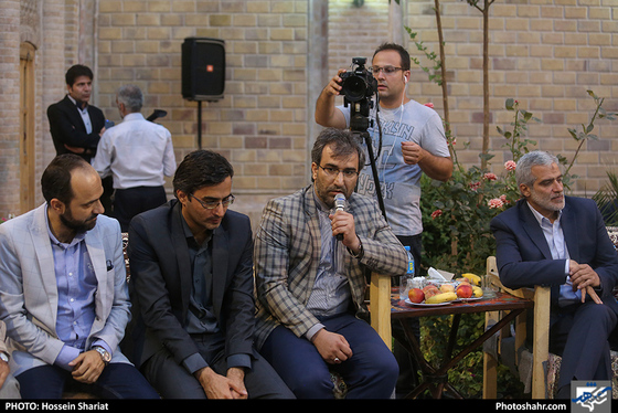 دیدار شهردار مشهد با جمعی از مدیران رسانه های کشور / عکس: حسین شریعت / شهرآرا