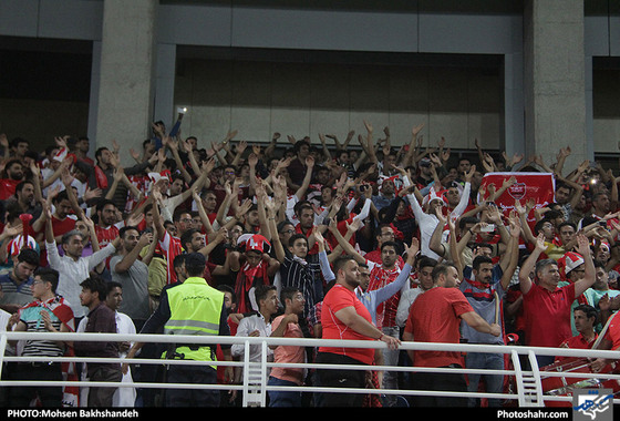 لیگ برتر فوتبال/مسابقه پدیده مشهد و پرسپولیس تهران 2 / عکس: محسن بخشنده / شهرآرا 