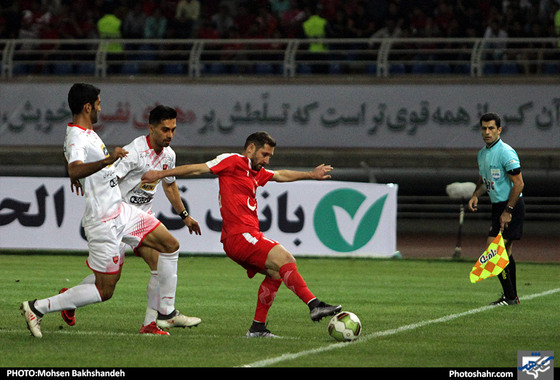 لیگ برتر فوتبال/مسابقه پدیده مشهد و پرسپولیس تهران 2 / عکس: محسن بخشنده / شهرآرا 
