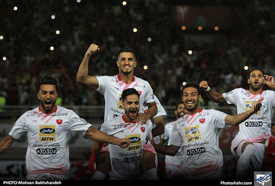 لیگ برتر فوتبال/مسابقه پدیده مشهد و پرسپولیس تهران 2 / عکس: محسن بخشنده / شهرآرا 
