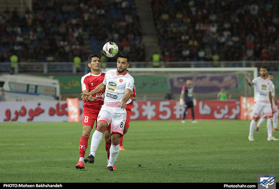 لیگ برتر فوتبال/مسابقه پدیده مشهد و پرسپولیس تهران 2 / عکس: محسن بخشنده / شهرآرا 