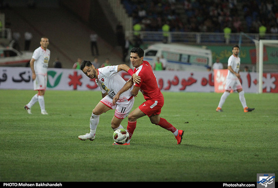 لیگ برتر فوتبال/مسابقه پدیده مشهد و پرسپولیس تهران 2 / عکس: محسن بخشنده / شهرآرا 