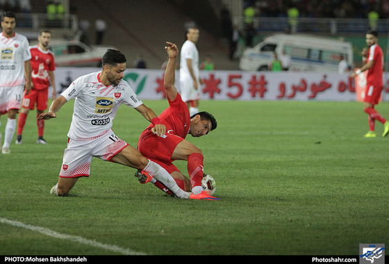 لیگ برتر فوتبال/مسابقه پدیده مشهد و پرسپولیس تهران 2 / عکس: محسن بخشنده / شهرآرا 