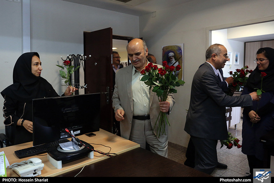 بازدید اعضای شورای شهر مشهد از روزنامه شهرآرا به مناسبت روز خبرنگار / عکس: حسین شریعت / شهرآرا