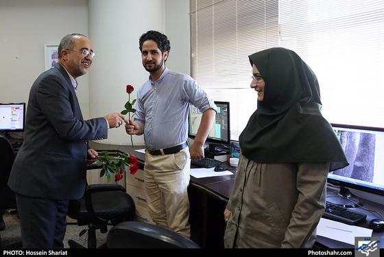 بازدید اعضای شورای شهر مشهد از روزنامه شهرآرا به مناسبت روز خبرنگار / عکس: حسین شریعت / شهرآرا