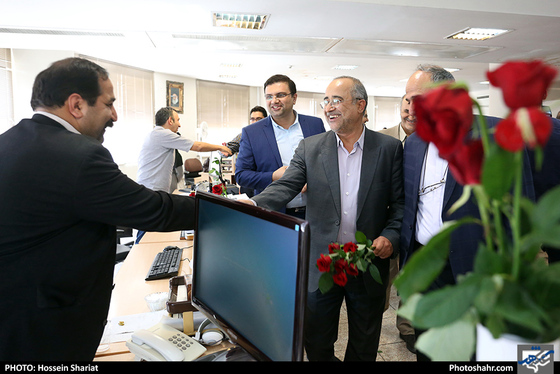 بازدید اعضای شورای شهر مشهد از روزنامه شهرآرا به مناسبت روز خبرنگار / عکس: حسین شریعت / شهرآرا