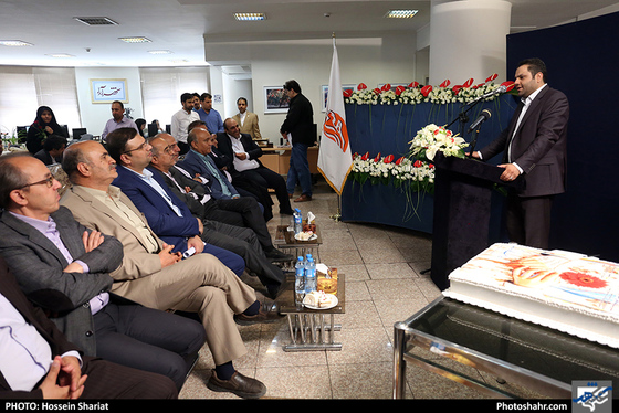 بازدید اعضای شورای شهر مشهد از روزنامه شهرآرا به مناسبت روز خبرنگار / عکس: حسین شریعت / شهرآرا