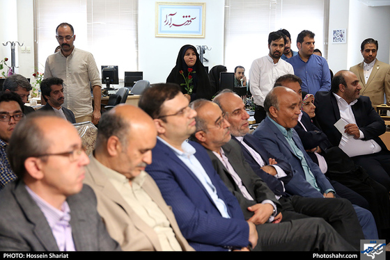 بازدید اعضای شورای شهر مشهد از روزنامه شهرآرا به مناسبت روز خبرنگار / عکس: حسین شریعت / شهرآرا