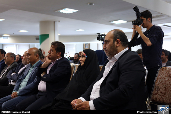 بازدید اعضای شورای شهر مشهد از روزنامه شهرآرا به مناسبت روز خبرنگار / عکس: حسین شریعت / شهرآرا