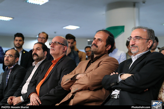 بازدید شهردار مشهد از روزنامه شهرآرا به مناسبت روز خبرنگار / عکس: حسین شریعت / شهرآرا